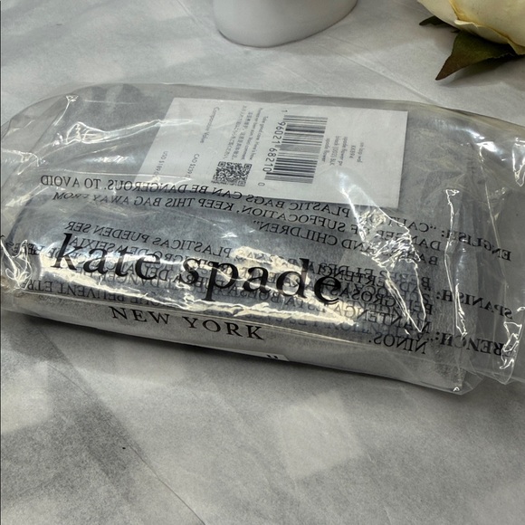 kate spade black spade flower small zip wallet with gold logo - Picture 6 of 6